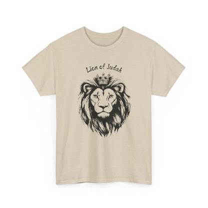 Minimalist Sand Christian T-shirt featuring Lion of Judah line art, faith-based apparel from Israel.